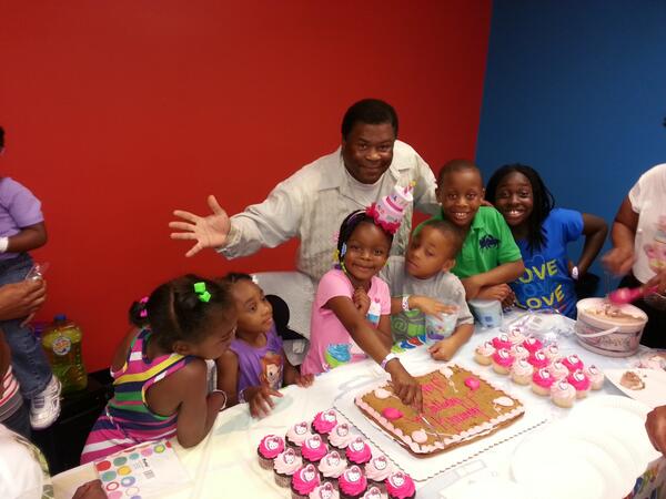 Dynamikemagic's tweet image. Birthday Party