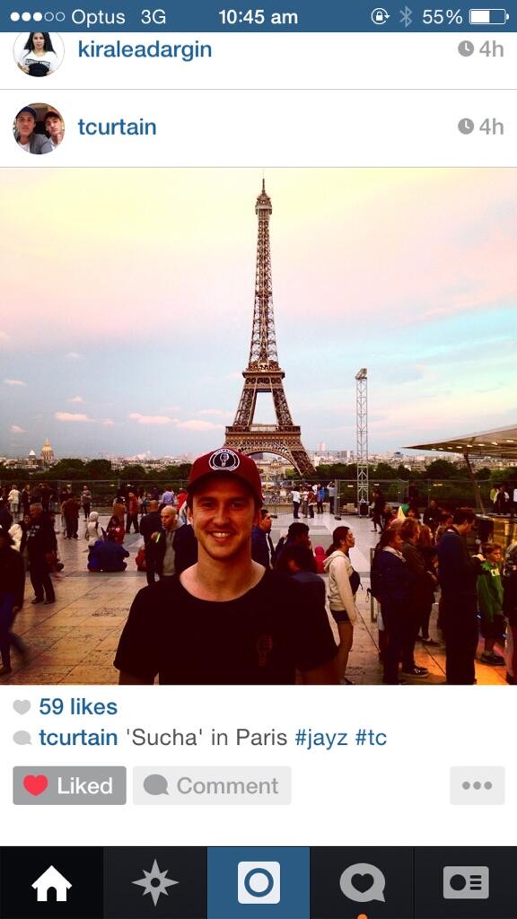 sucha_tees's tweet photo. Co owner @TomCurtain travelling the world and repping the goods.#TeesinTypeOfDay #SuchATees #GoingGlobal #MensFashion http://t.co/AFqx9xGsD6