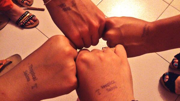 Anna_RodriguezG's tweet photo. Esta sí que ha sido LA noche @MonicaMillan93 @ladynicoleta @Naiaragp ;D http://t.co/1TFu6ai0ug