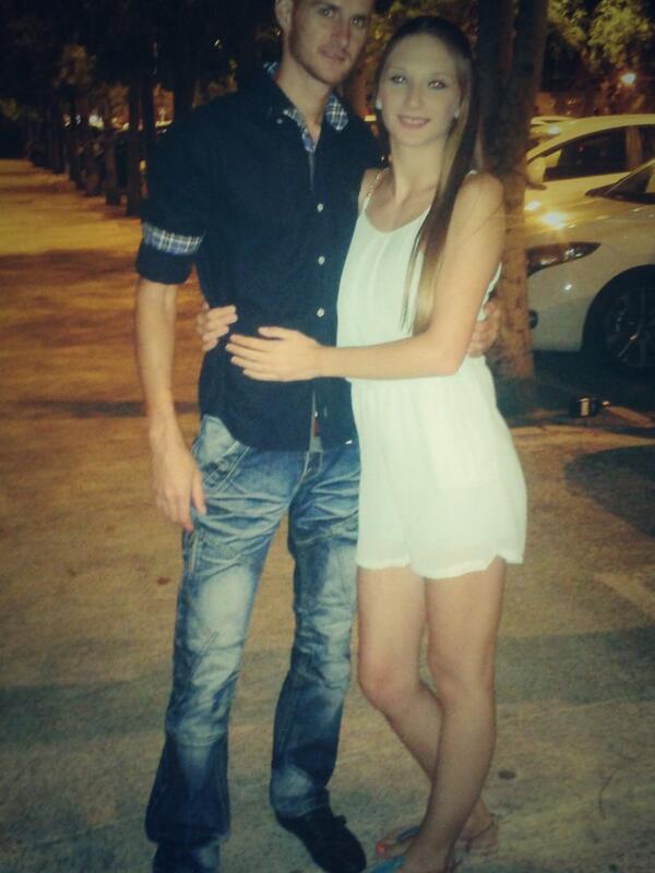 958Kitty's tweet photo. Buena noche con @francis1ab y mañana a la playitaa 😜 http://t.co/ubaZztvVnv