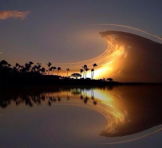 BuddhaBrian's tweet photo. You are not just a wave in the #ocean,you are the #mighty ocean in the #wave #Rumi @DeepakChopra #CloudWave http://t.co/ty6ZqAZIYx
