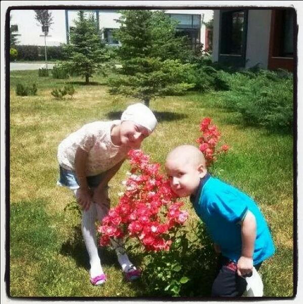 #Günaydın Mutlu haftasonları...  
#BirTuğladaSenKoyarmısın ?  
3406 ya TUĞLA yaz gönder 1 SMS 10 TL