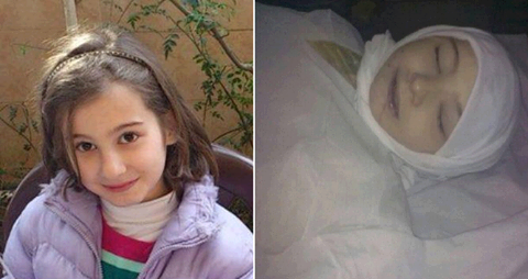 Antara senyuman tercantik di dunia. Ya Allah cantiknya dia :')