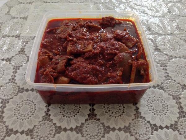 NasiLemakSS15's tweet photo. Siapa nak order sambal sotong??? http://t.co/caz1O2onzH