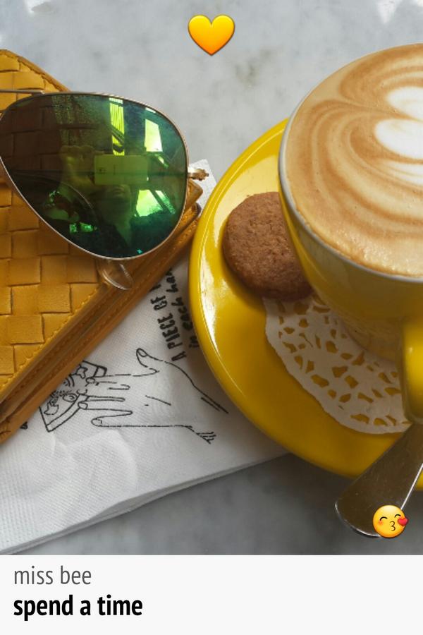 "<a href="/iisfhd/">Iis Furhad</a>: " nice sun glasses :)