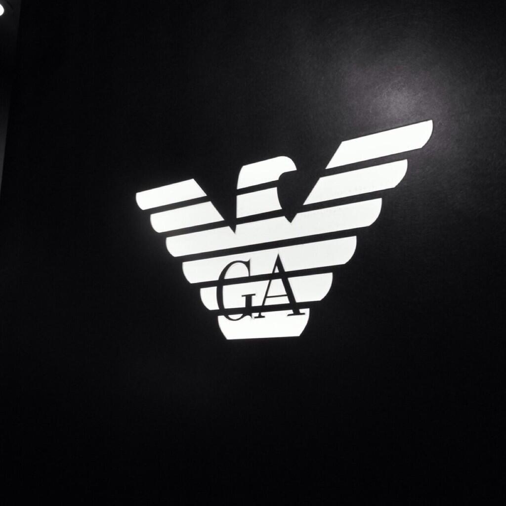 毒舌トプ採点 Twitterissa 鳥のマーク ブランド Http T Co Ea9ote8h1a 毒舌トプ採点 Twitterissa 鳥のマーク ブランド Http T Co Ea9ote8h1a