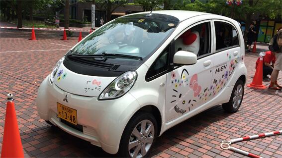 あさこ キティちゃんファンクラブ Pa Twitter かわいい車 Rt Purolandjp 本日ピューロランドで三菱自動車 クルマの学校 を開催しました 運転のコツ を楽しく学んだよ とってもレアなハローキティがデザインされた電気自動車 I Miev もお目見え 楽しい一