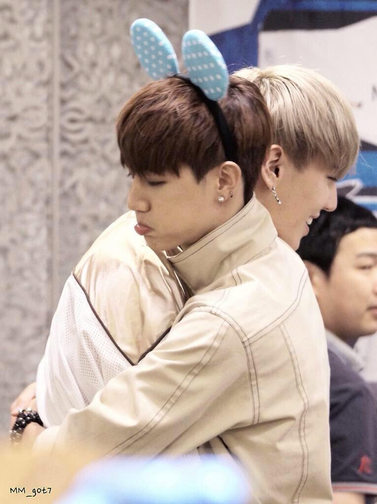 BsVAYEWCMAA2PwI.jpg:large