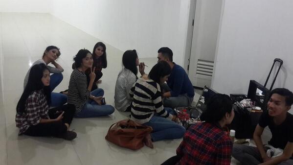 RCJakpus's tweet photo. RCJP14 sdg bersiap2 untuk mengisi acara Celebrity Ramadhan Fair di Thamrin City. Semangat! :) http://t.co/5Egng4YtKH
