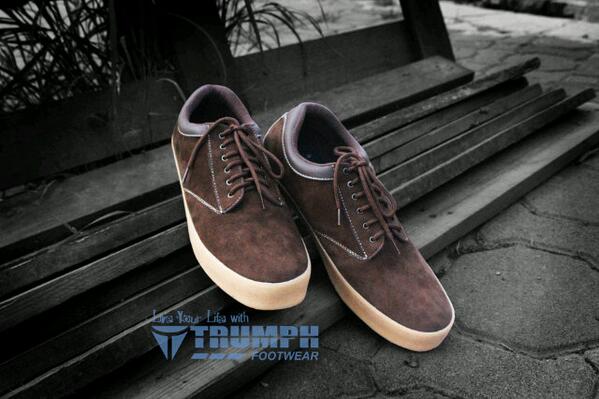 New! TRUMPH FOOTWEAR (TRUMPH IRON BROWN) SIZE 39-44 sms:087809233445 bb:23928835 cockerelshoes.com