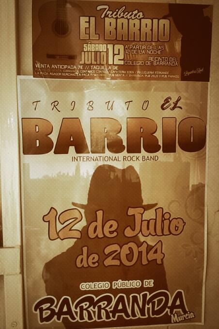 Barranda_tuitea's tweet photo. Esta noche no os perdáis este pedazo tributó al barrio en el colegio público de Barranda. Nos vemos!! 😃 http://t.co/3k58TZyO8A