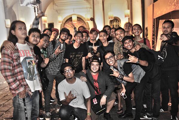 dhona2006's tweet photo. Yoii..kerennnRT @AniphPrevocalic: http://t.co/izG1JnCw1b at kota tua semalam. \m/