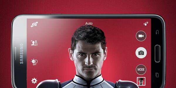IkerCasillas's tweet photo. Passion never dies. Show your love for football! Share a pic with #PassionPulse #GALAXYS5 http://t.co/vpIlYIxyWT http://t.co/anO0Po80NX
