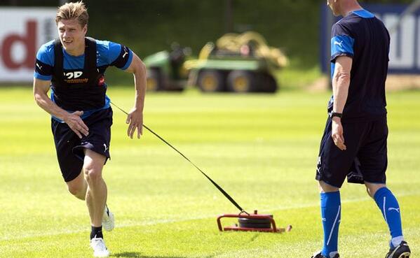RangersFC's tweet photo. Zaliukas: “The minimum target here is to get promoted &amp; to achieve the best possible results.” http://t.co/UB5XstiotH http://t.co/IRod2NCdCt