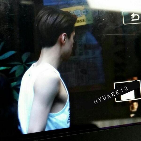 FlywithHUNHAN's tweet image. [Preview] 140712 #SEHUN cr.吴世勋屁孩症 *ตายอย่างสงบ* T___T