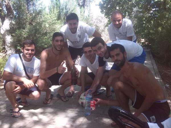 Josemi_D10's tweet photo. Celebrando la victoria. GANAR, GANAR Y VOLVER A GANAR. ¡Grande @taska_la ⭐ :) http://t.co/biN2Ag7Q0d