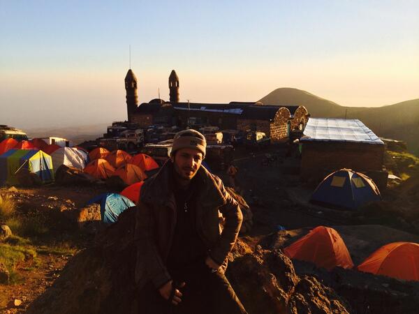 ashkabos tweet media