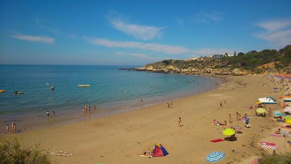 hectorbalma's tweet photo. Buff mu mal por aquí jajaja #albufeira!! @mikelpsa @jborregan @6_egoitz @ikernava @Carolo17 http://t.co/6yRM76S2Jr