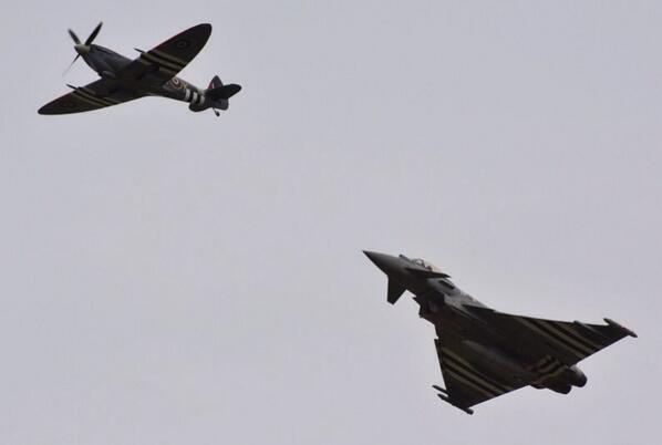LIVE: Commemorating the #DDay70 with the past and the future... #Spitfire & #Eurofighter #EF2000 | #RIAT2014