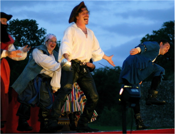Pirates Of Penzance Comes to <a href="/thehawthcrawley/">The Hawth</a> Outdoor Theatre!!! Get ready for swashbuckling! j.mp/1kKtzR3