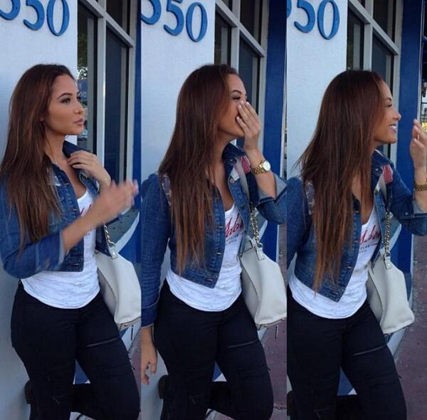 BeckyGomez_grp's tweet photo. always laughing. http://t.co/P94EE5ZFCU