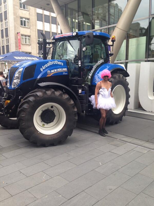 NJRees1's tweet image. #4realbrothers