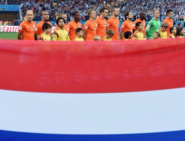 “<a href="/KJ_Huntelaar/">Klaas Jan Huntelaar</a>: Nog één keer met zijn allen op naar brons! #wk2014 #Oranje #oranjeboven #Nederland #Brasilia ”