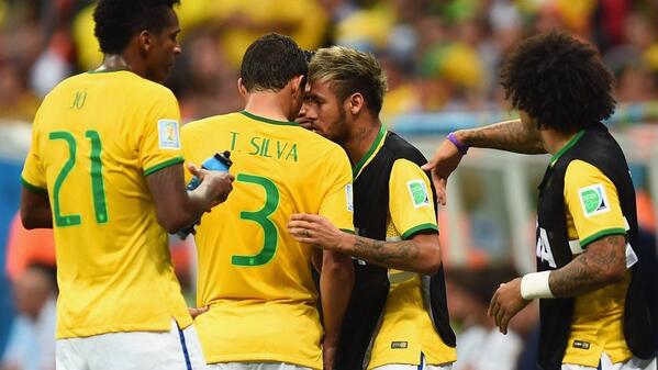 NeymarStuff's tweet photo. PHOTOS: Neymar gives instructions to Captain Thiago Silva and the players. That's how important he is. http://t.co/QJs9v5f5Ee