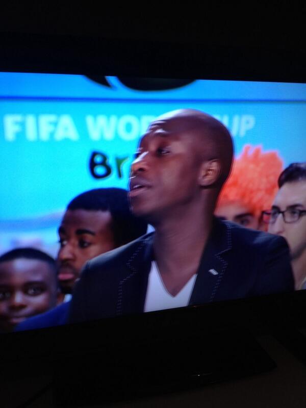 fixbraun's tweet image. Big up @kanyewest derrière Fadiga #rtbfbrasil #sosie