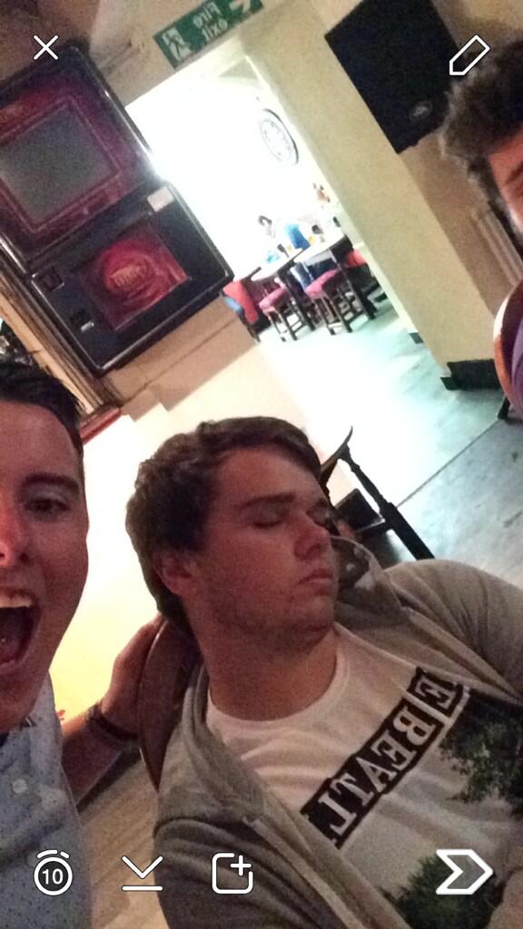 jackcoombs7's tweet image. Me and @Sean_Hanbury enjoying the band in the craddock #faggit