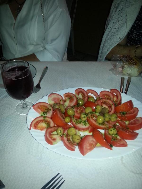 adrian_malaga's tweet photo. Como en Málaga en ningun sitio @SanchezFdez @saraas7 http://t.co/BzciEjBcs4
