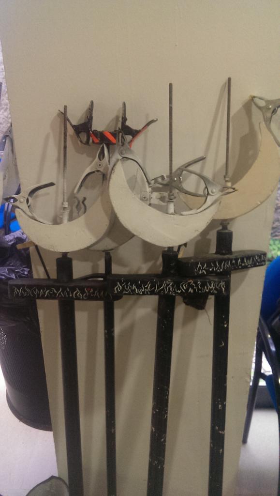 ForcesInfernals's tweet image. Avui les Forces Infernals de Poblenou amb @DiabolusMusicae cremarem #Premia amb @pirata_omar #PremiaPirata #Fooook