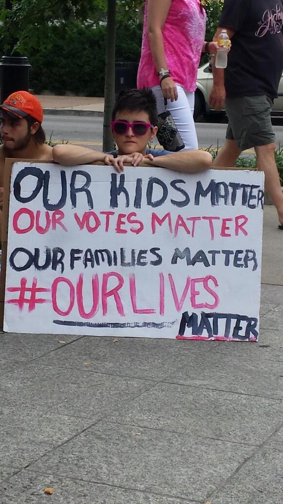 foreverafugee's tweet photo. Our kids matter. Our votes matter. Our families matter. #OurLivesMatter #FreedomSide http://t.co/ehi1BnFbse