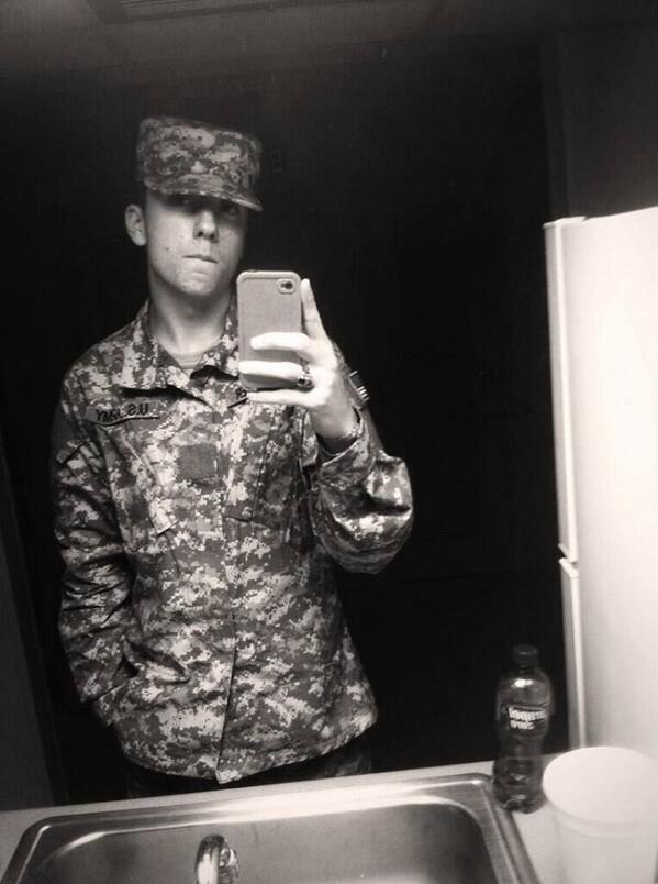 jackmehoffbb's tweet image. First picture at fort stewart 😁 #TBT
