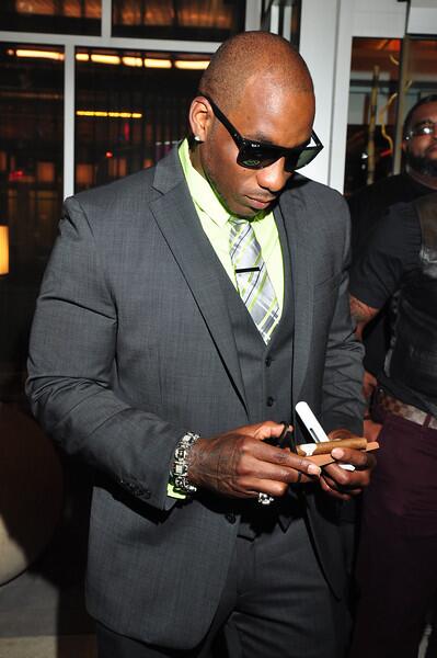Element_Lounge's tweet photo. Last year was CRAZY!!! #TONIGHT @paidnfull_rich celebrate his cancer birthday bash going down only @Element_Lounge!! http://t.co/EdEBQIRLWL