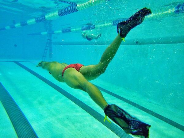 brettfras's tweet photo. The best drag socks out there and a must have for training! #kickhardswimfast @swimming http://t.co/fXPdsjI8nB