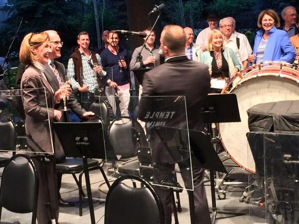 BravoVail's tweet image. A photo from our champagne toast last night. Well deserved after that concert! @PhilaOrchestra  #bravovail