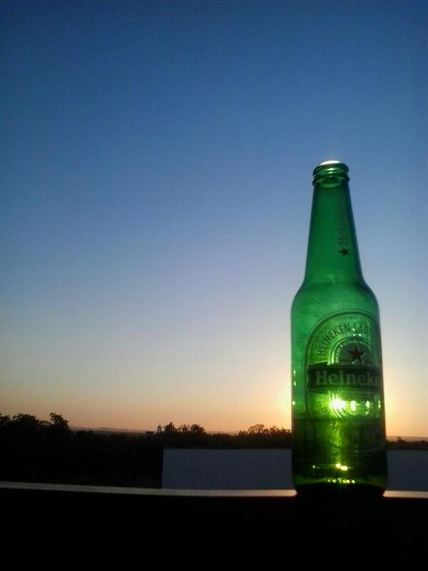 Pues aqui en #elmiradordelospedroches de #Sanmartín esperando la #superlunallena. Hay mejor sitio para disfrutarla?