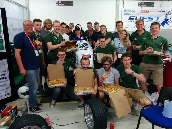 GryphonRacing_'s tweet image. The fastest @Dominos_UK delivery driver in the world and Tom's largest ever delivery! @FormulaStudent #FS2014