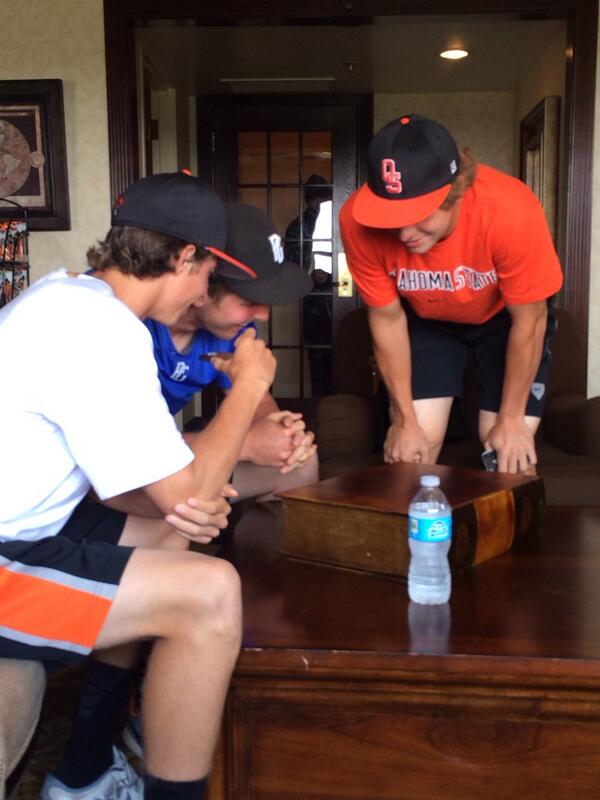 CodySturgeon8's tweet image. Proud of my boys taking their amazing talent to the amazing OSU #OSUCommit @_mneustifter @jonathanheasley @RyanCash7