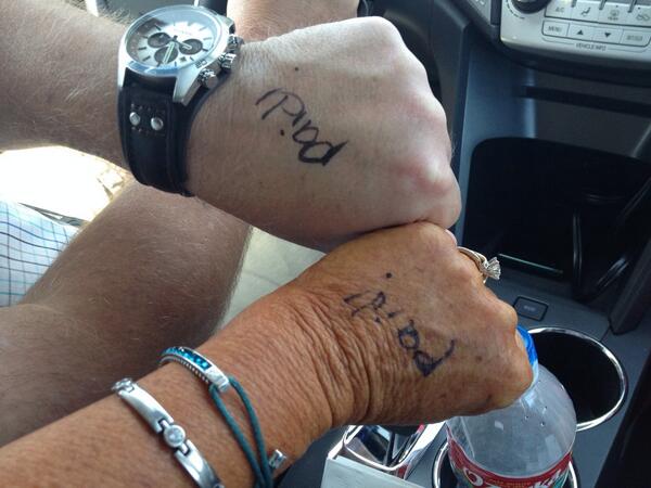 BluEyed6109's tweet image. With @DCBurns13 at #nerdoutpost.  Did our part to support #operationsmile and got to meet @ZacharyLevi.  Sweet!!