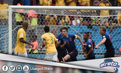 JuegoElReto's tweet photo. ¡FINAL DE LA PRIMERA MITAD! #BRA esta cayendo frente a #NED por 2-0 ¿Acertaste a este resultado parcial? http://t.co/Abh1qK3rjF