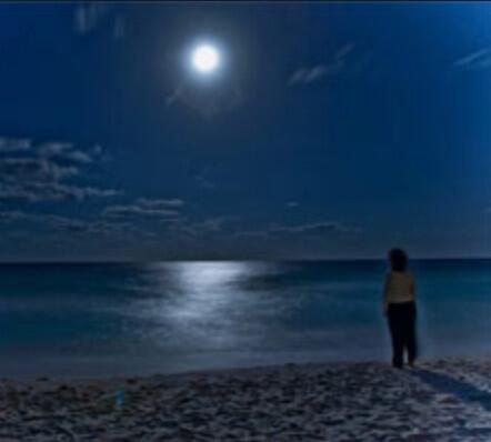 “<a href="/VenadodelMar/">Venado del Mar</a>: ! The bright moon glows amongst our souls; so, lets dance  ! ” <a href="/al_exito4/">Aléxito</a> @adribrante <a href="/sallouminc/">Gabo SallSan</a>