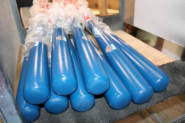 Cut4's tweet image. Followers to RETWEET can win a limited-edition #ASG bat from @sluggernation.