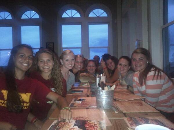 FirstCoastFire's tweet photo. @FirstCoastFire spending the rainy evening together @Joes_Crab_Shack ! #GoFire http://t.co/AgvTD7DQQF