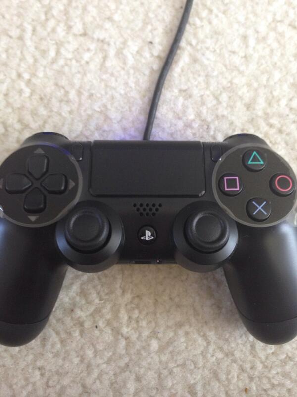 KustmKontrllerz's tweet photo. @KontrolFreek need some #kontrolfreek for my new #PS4 controller! And needs to match once it gets #kustomized! http://t.co/7GGAXLY7zy