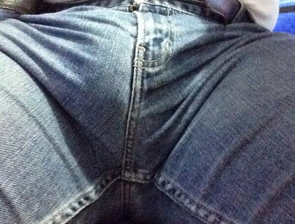 daniel1530_'s tweet photo. Me dejaron sólo y bien caliente #bulto #bulge http://t.co/CbB8uAFeFy