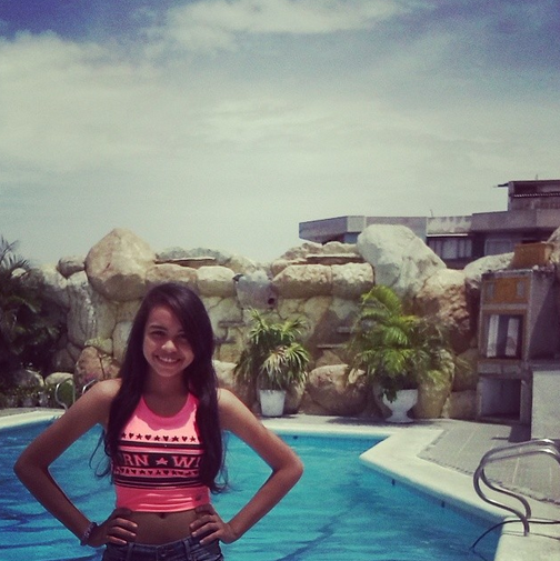 biebsmyxngel's tweet image. #pool3