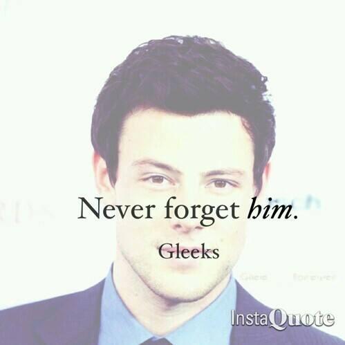 httxpsw's tweet photo. Cela fait 1 ans qu'il est décéder , Cory Monteith #RipCoryMonteith  #RestInPeace  ♥♥ http://t.co/v0kJE7PH21