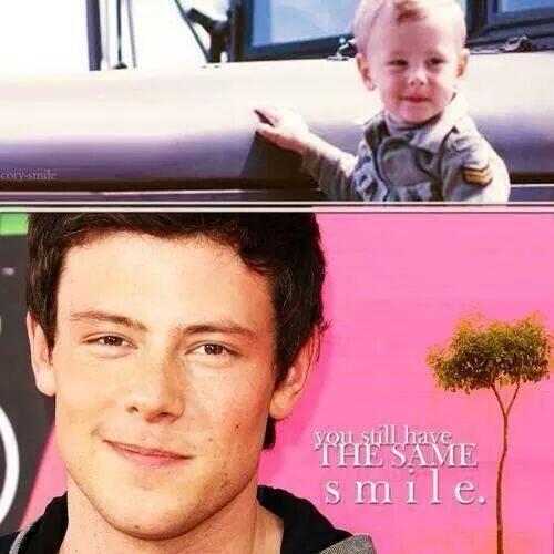 httxpsw's tweet photo. Cela fait 1 ans qu'il est décéder , Cory Monteith #RipCoryMonteith  #RestInPeace  ♥♥ http://t.co/v0kJE7PH21